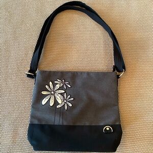 Chinook Cross Body Bag